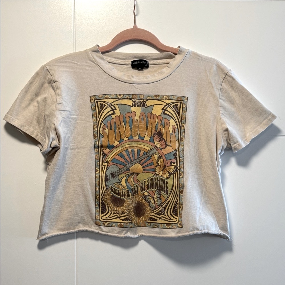 Originality-Dry Goods Beige Graphic Crop T-shirt